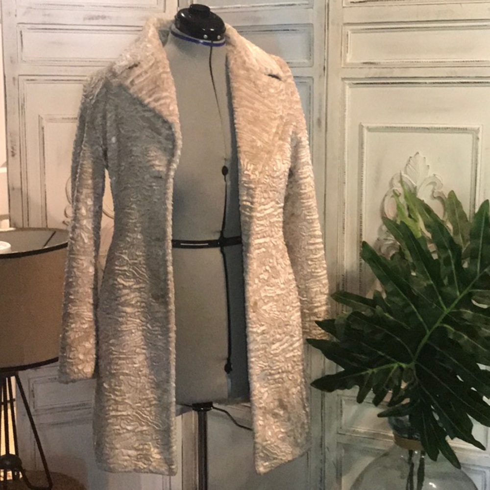 Vintage bone color coat